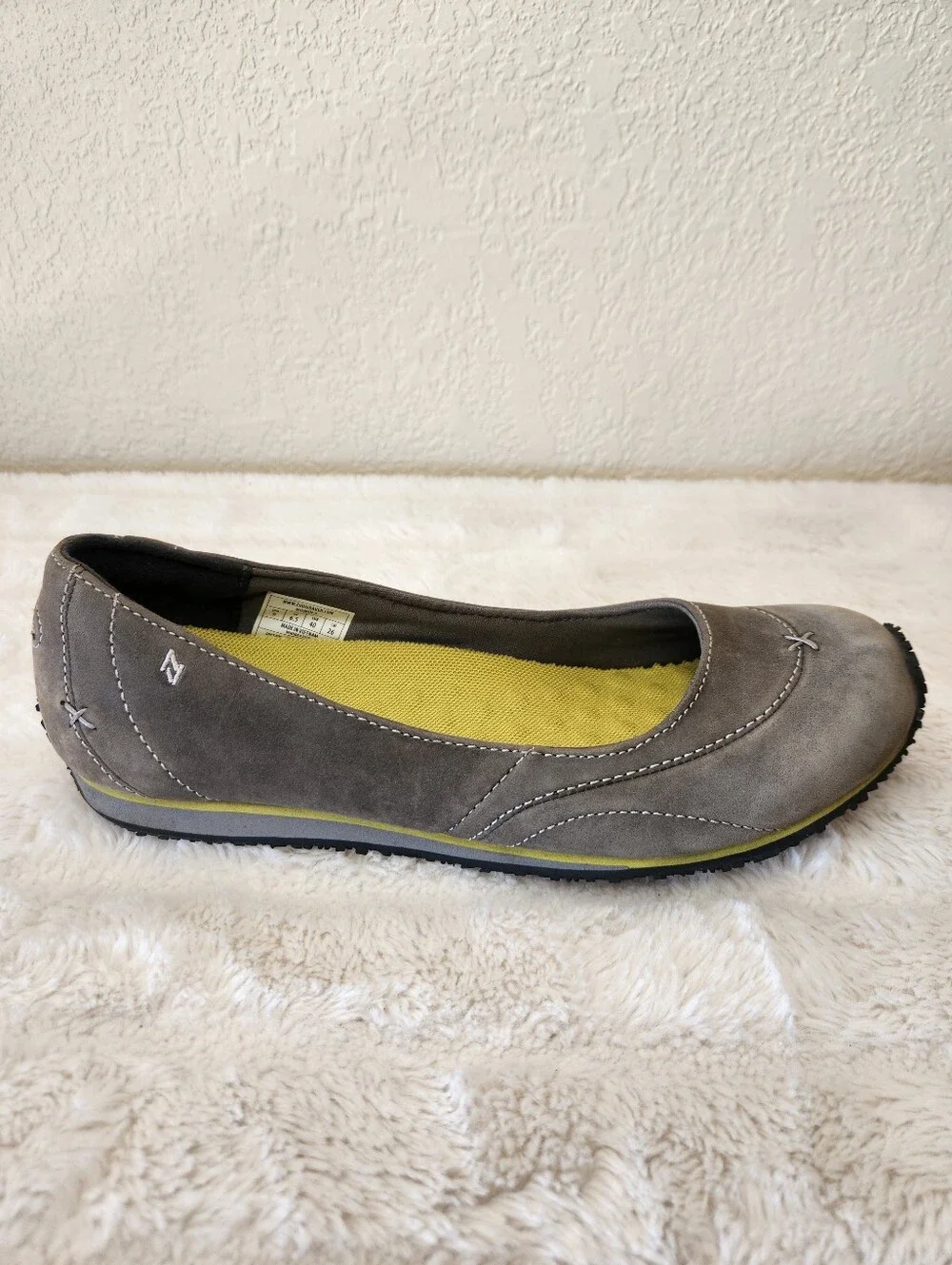 Eddie Bauer Christine Gray Oiled Leather Slip-on Sneakers Ballet Flats Women's 9